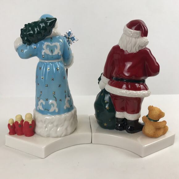 The Danbury Mint Santas Around the World Centerpiece Set England Missing Staff - Picture 5 of 16